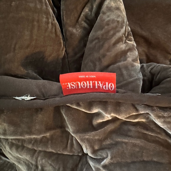 Opalhouse brown velvet king comforter with 2 standard shams - Picture 3 of 4